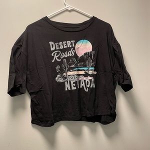 Oversized cropped graphic t-shirt